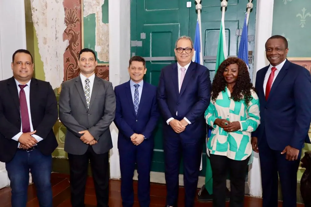 Republicanos e PRD formalizam apoio à reeleição de Carlos Muniz para a Presidência da Câmara de Salvador