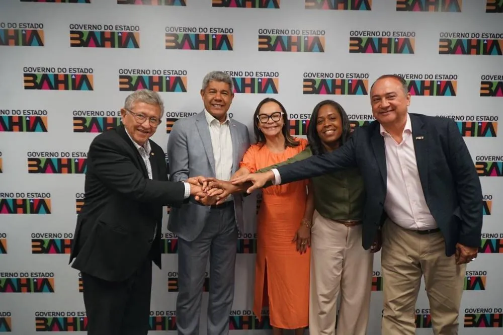Após eleição Caetano faz primeira reunião de trabalho com o governador Jerônimo 