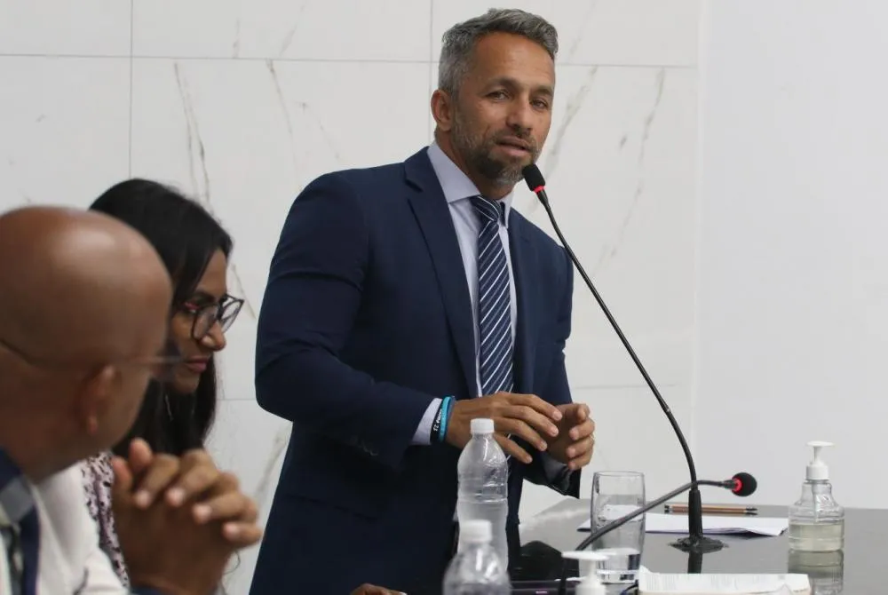 “Vocês se preparem para ver a maior oposição que essa cidade já viu”, dispara Flávio Matos