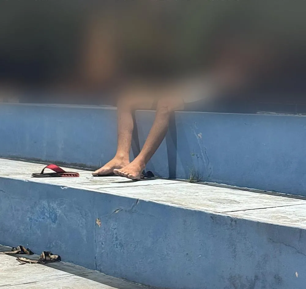 Jovem de 20 anos é morto a tiros em quadra de Dias d'Ávila durante reunião de torcida organizada 
