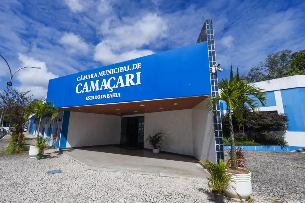 PL do transporte universitário de Camaçari começa a tramitar na Câmara