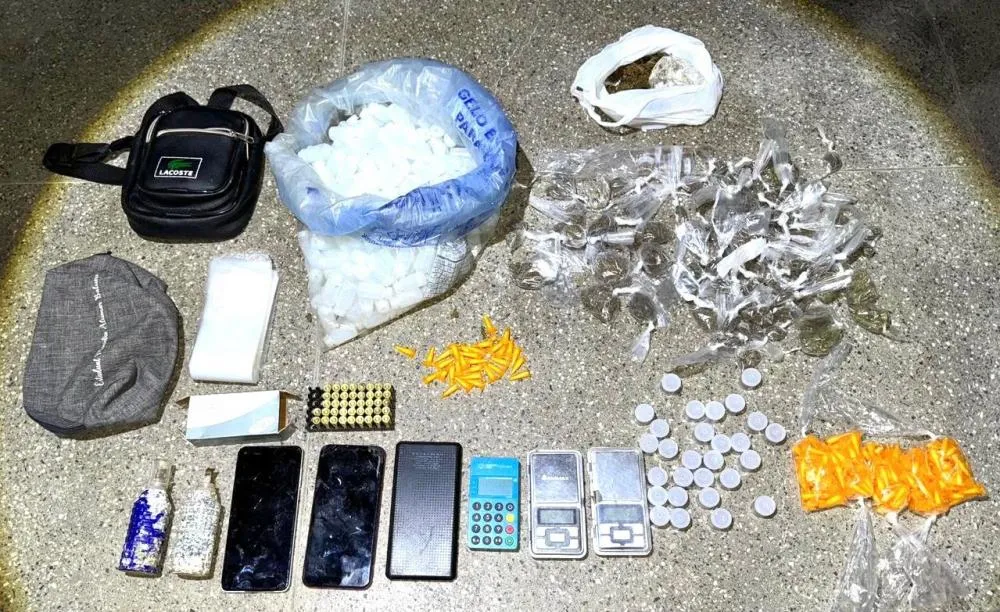 Suspeitos de tráfico são presos pela PM em Fazenda Grande do Retiro