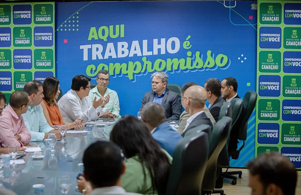 Membros da Comissão de Transmissão de Governo realizam primeira reunião de trabalho