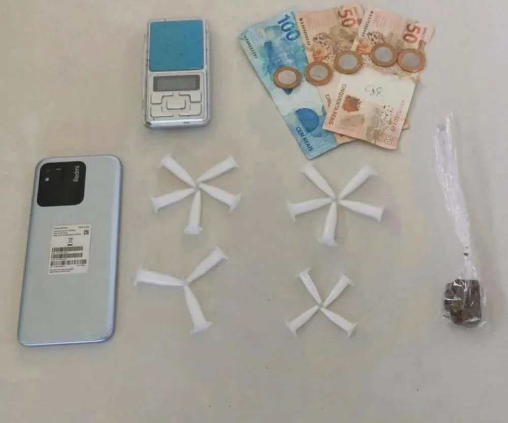 Homem é preso em flagrante com drogas em Dias d’Ávila