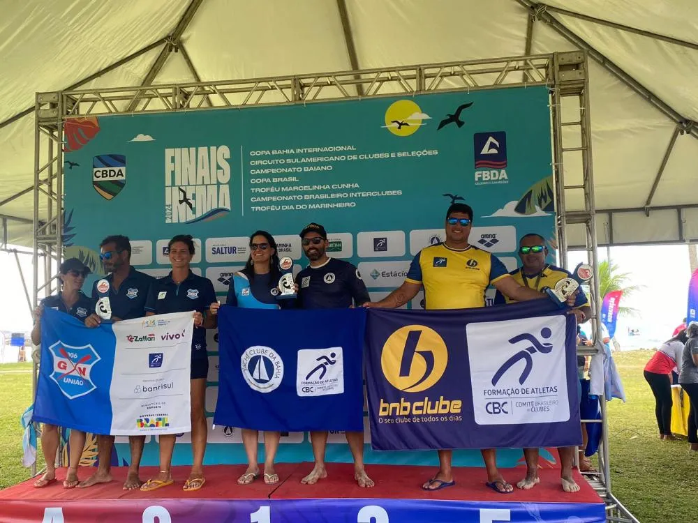 Bahia brilha nas finais de águas abertas na Praia de Inema em Salvador