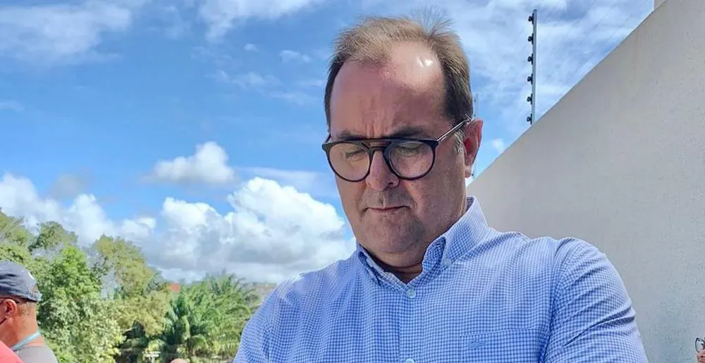 Vice-prefeito de Lauro de Freitas é alvo de operação da PF que apura fraudes em licitações