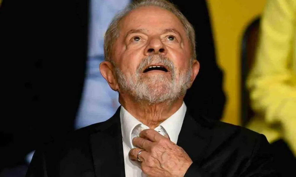 “Super estável”, atualiza equipe médica de Lula após 2º procedimento