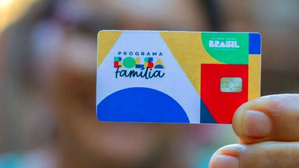 Caixa paga nesta sexta-feira (13) Bolsa Família a beneficiários com NIS de final 4