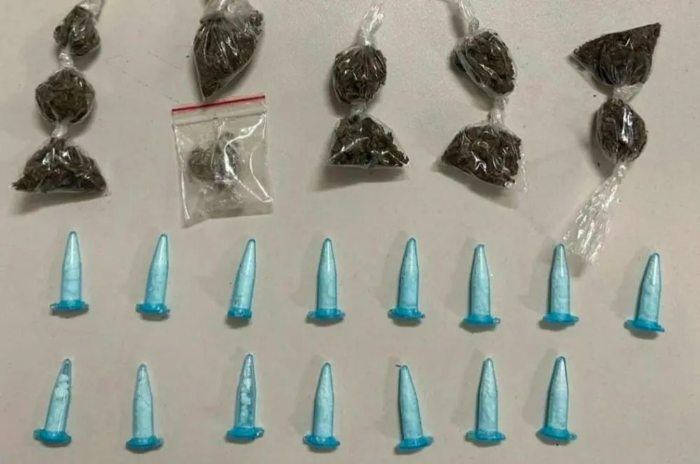 PM apreende drogas após fuga de suspeitos em Dias d'Ávila