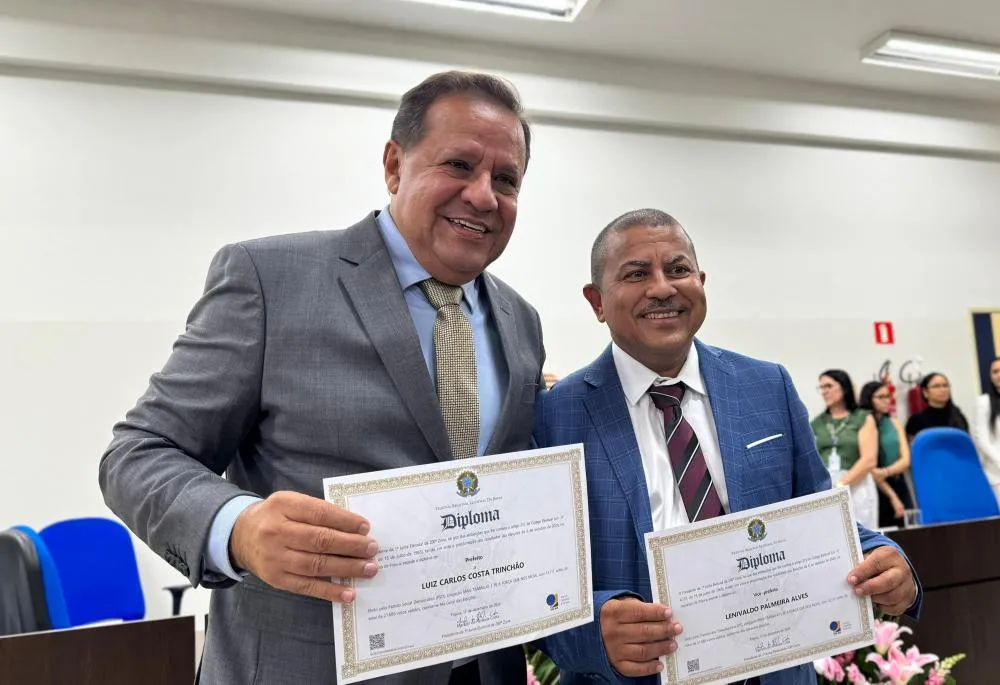 Luizinho Trinchão, vice e vereadores eleitos de Pojuca são diplomados