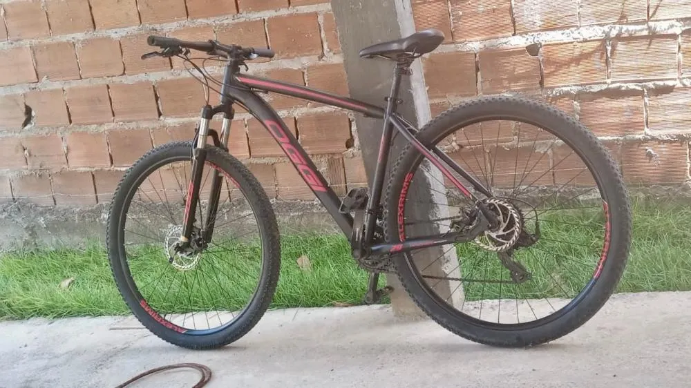 Homem tem bicicleta furtada dentro de casa em Mata de São João