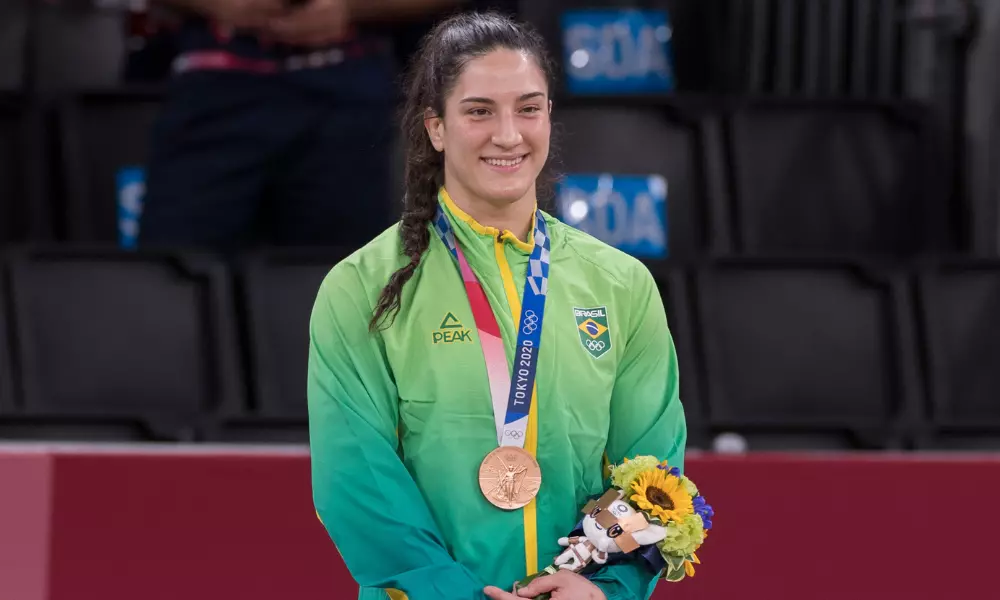 Mayra Aguiar anuncia aposentadoria: “fui até onde meu corpo permitiu”