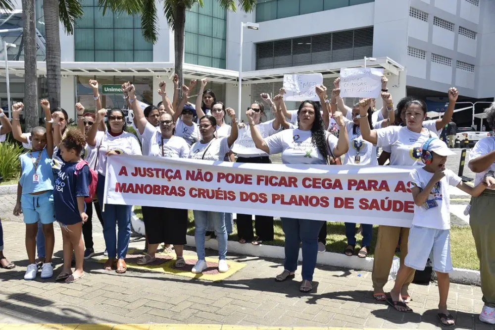 Reclamações contra planos de saúde triplicam nos últimos três anos