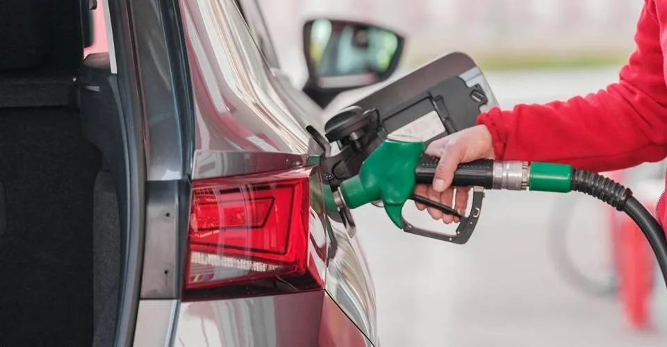 Acelen anuncia reajuste nos preços da gasolina e do gás de cozinha