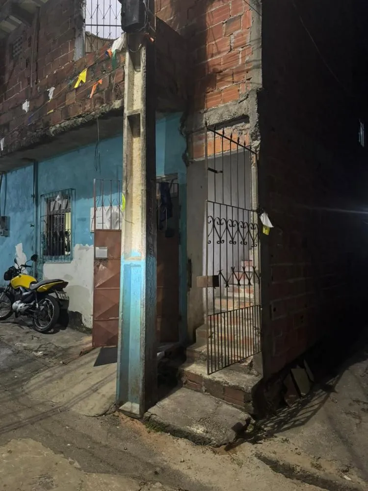 Homem é morto a tiros após ter casa invadida em Camaçari