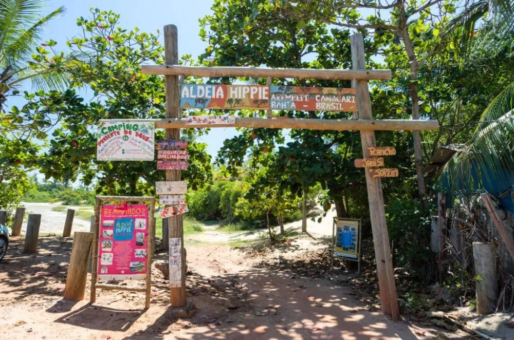 Festival na Aldeia Hippie de Arembepe reúne diversas manifestações culturais