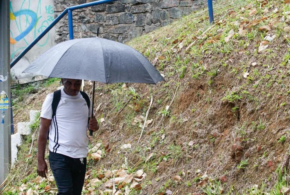 Chuva começa a se espalhar pela Bahia nesta quinta (9); previsão é de trovoadas