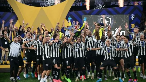 Jogadores do Botafogo ameaçam não se reapresentar ao clube