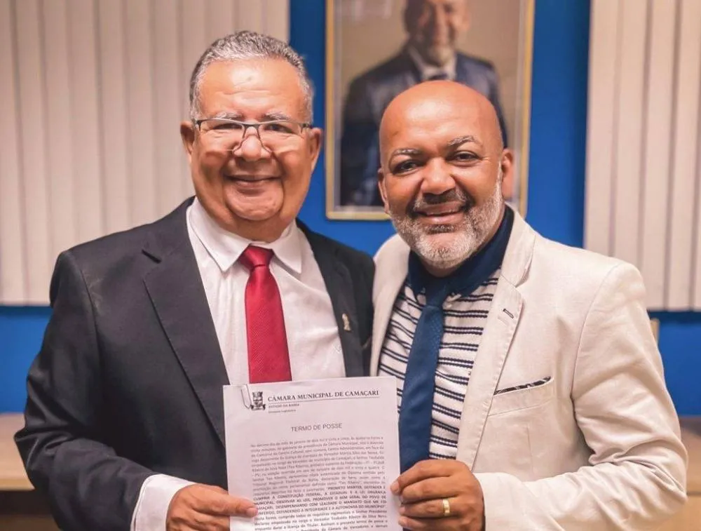 Câmara de Camaçari empossa suplente de vereador Teo Ribeiro (PT)