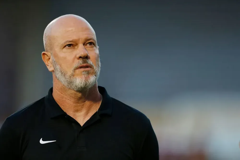 Técnico brasileiro é anunciado por adversário do Bahia na Libertadores
