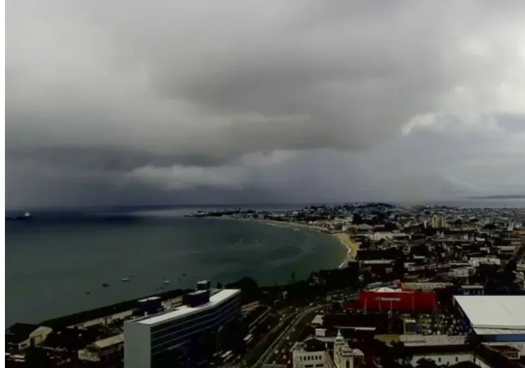 Salvador receberá apoio federal após alerta para condições climáticas adversas