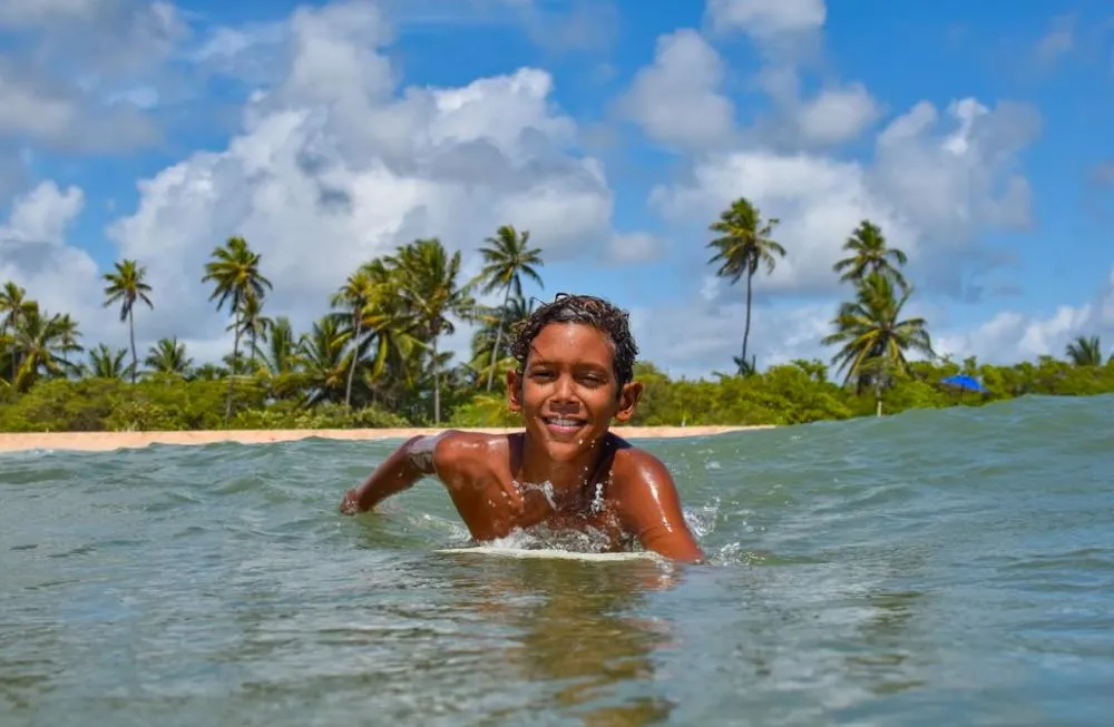 Jovem Surfista Davi Lucca se filia à Confederação Brasileira de Surf