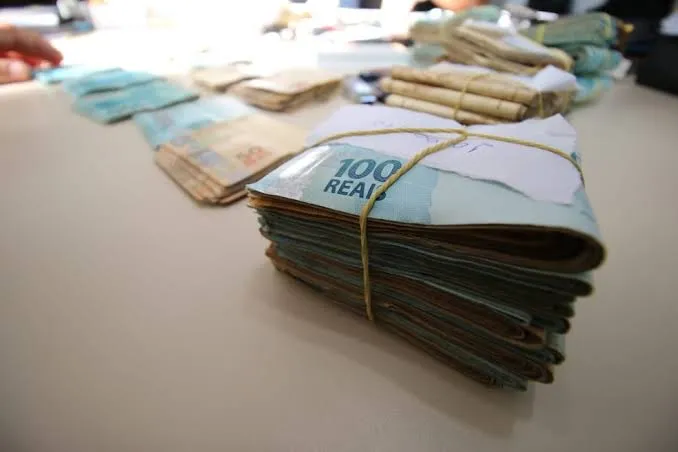 Trio que assaltava bancos e carros-fortes na BA morre em operação