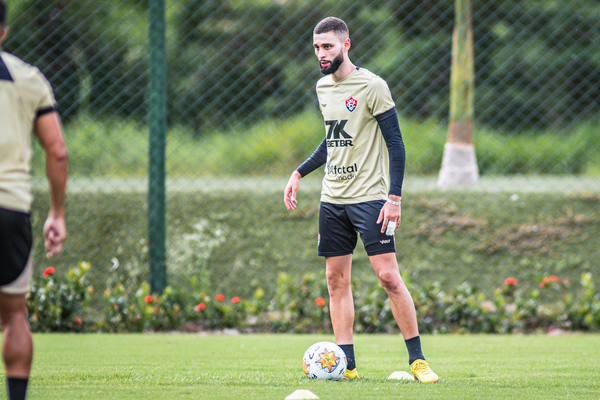Com titulares, Vitória enfrenta o CRB pela estreia da Copa do Nordeste