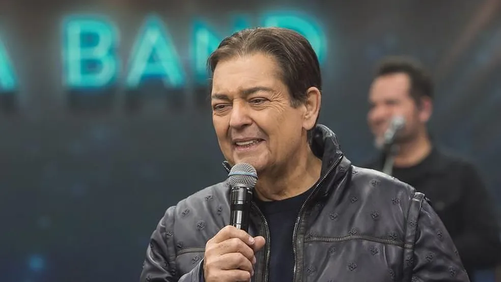 Faustão é internado em hospital em São Paulo