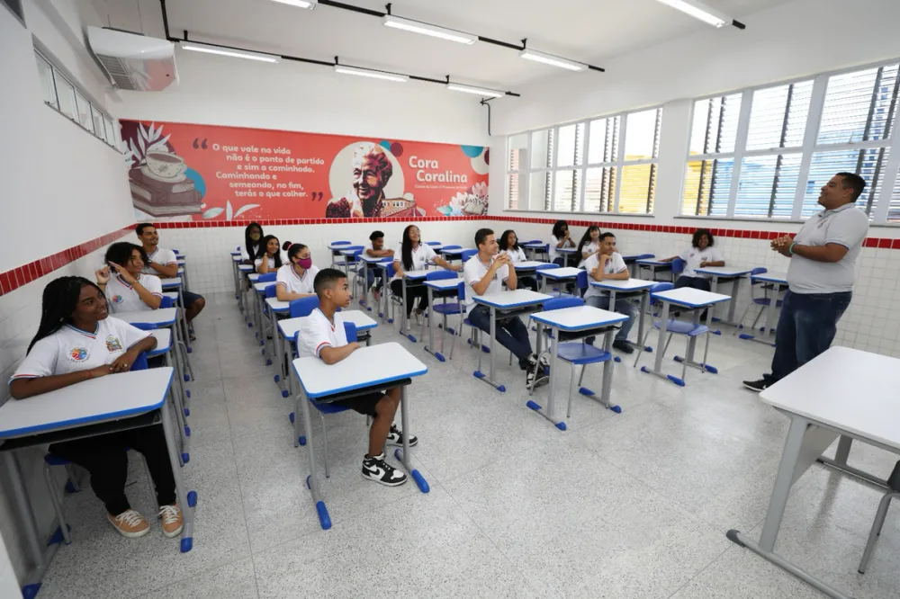Secretaria convoca mais 313 professores classificados em concurso 
