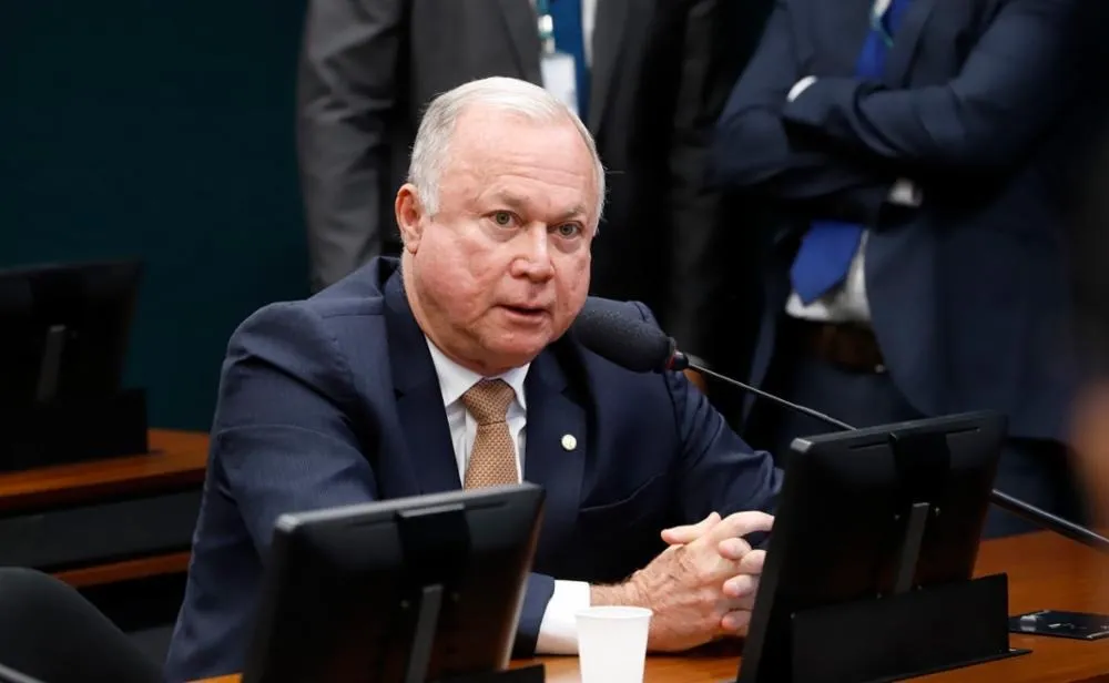 Paulo Azi diz que governo quer “maquiar má avaliação de Jerônimo” com “falsas adesões”