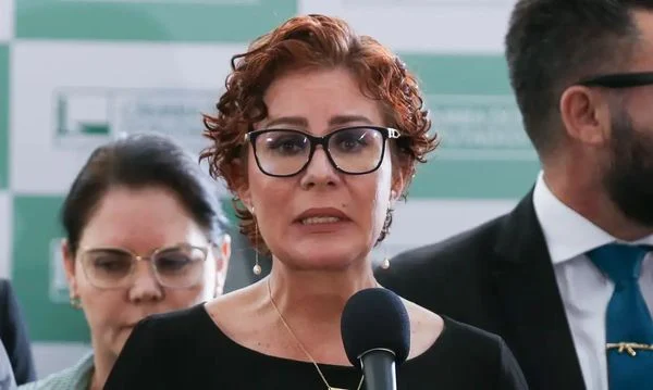 TRE-SP cassa o mandato de Carla Zambelli e determina inelegibilidade de 8 anos