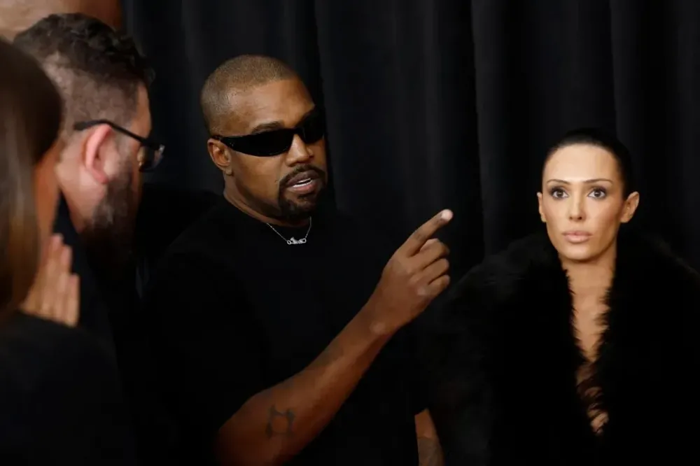 Mãe de Bianca Censori sobre nudez no Grammy: “Somos normais”