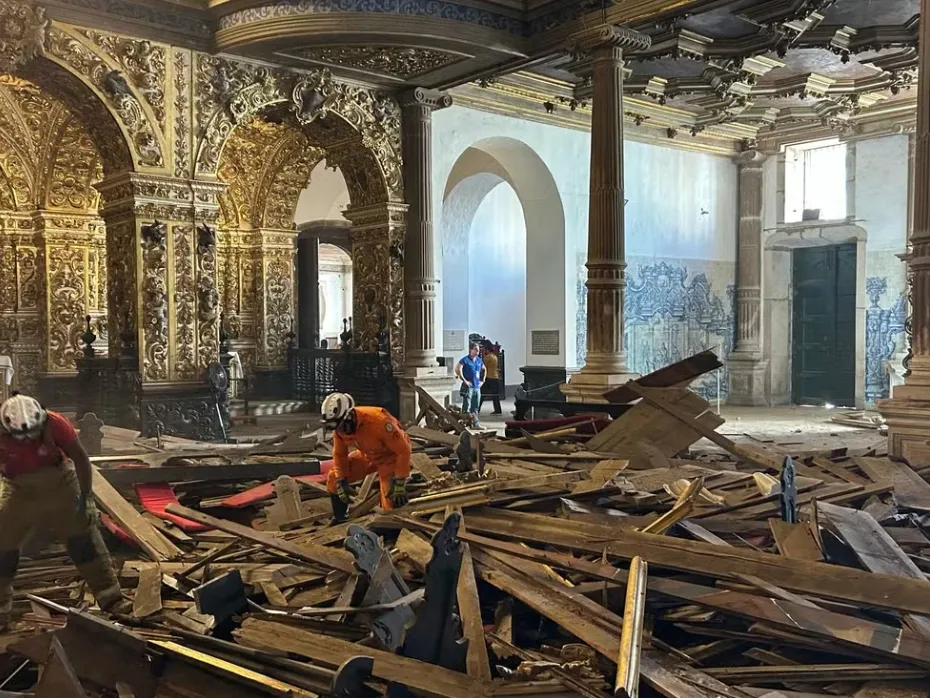  Teto de igreja desaba no Pelourinho e deixa uma turista morta e cinco feridos