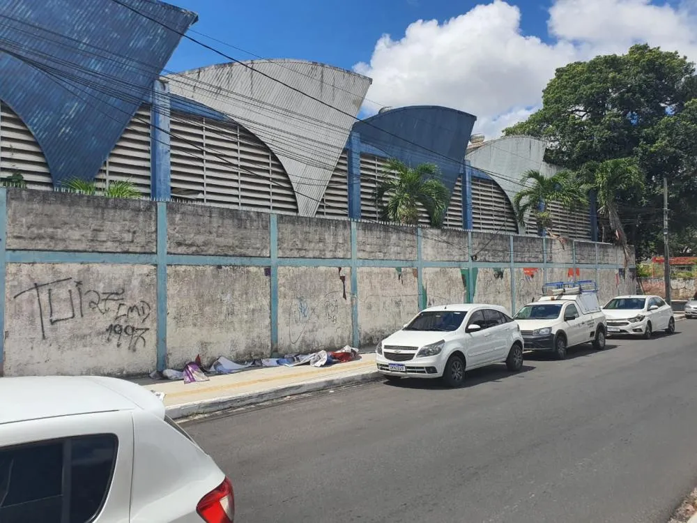 Vandalismo destrói exposição do Projeto Espelho na campus da UFBA