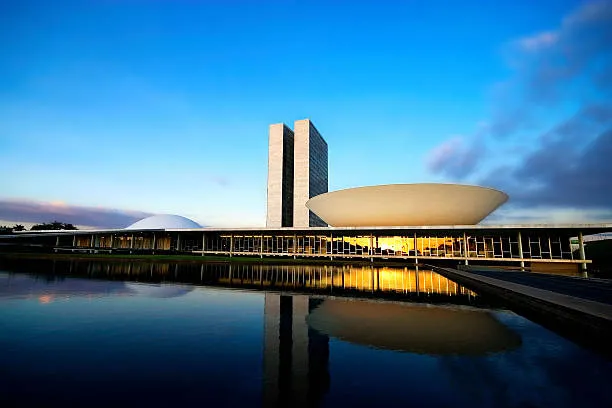 Brasil cai em ranking de corrupção e registra a pior colocação da história