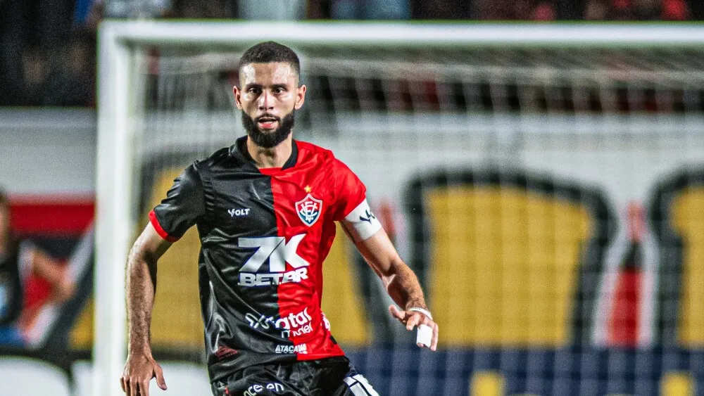 Vitória anuncia venda de Wagner Leonardo para o Grêmio
