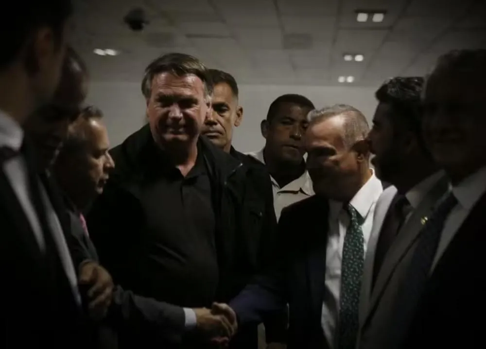 PGR denuncia Bolsonaro por tentativa de golpe de Estado