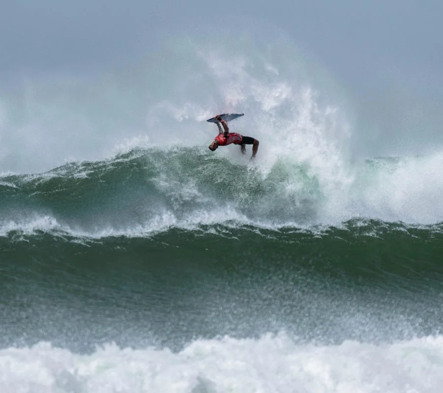 Baiano conquista topo do pódio da 1ª etapa do circuito mundial de bodyboarding