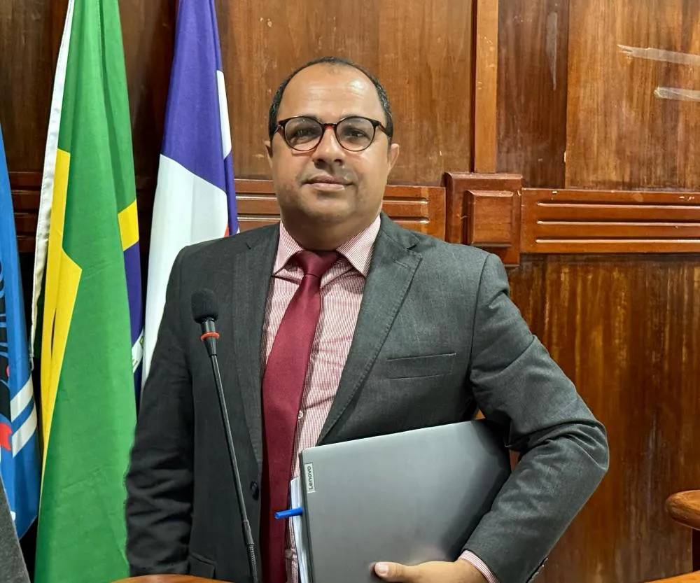 Cleiton Lima faz discurso pró-Alberto Castro na primeira sessão do ano em Dias d'Ávila