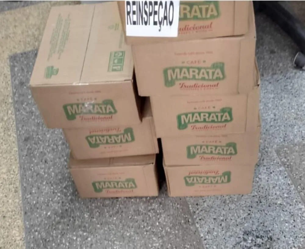Homem é preso em Arembepe após furtar oito caixas de café em supermercado