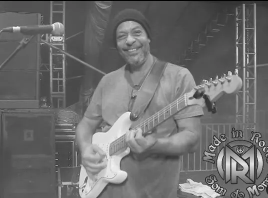 Guitarrista Paulinho não resiste e falece aos 57 anos em Salvador