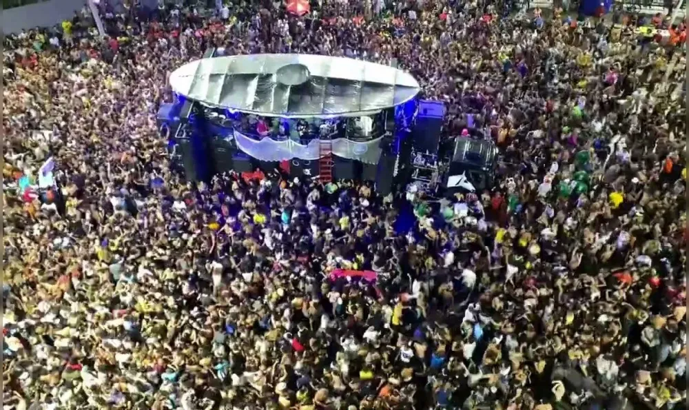 Saiba ordem e atrações deste sábado no Carnaval de Salvador