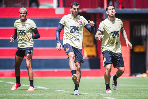 Vitória encara o Atlético em busca de vantagem na semifinal do Baiano