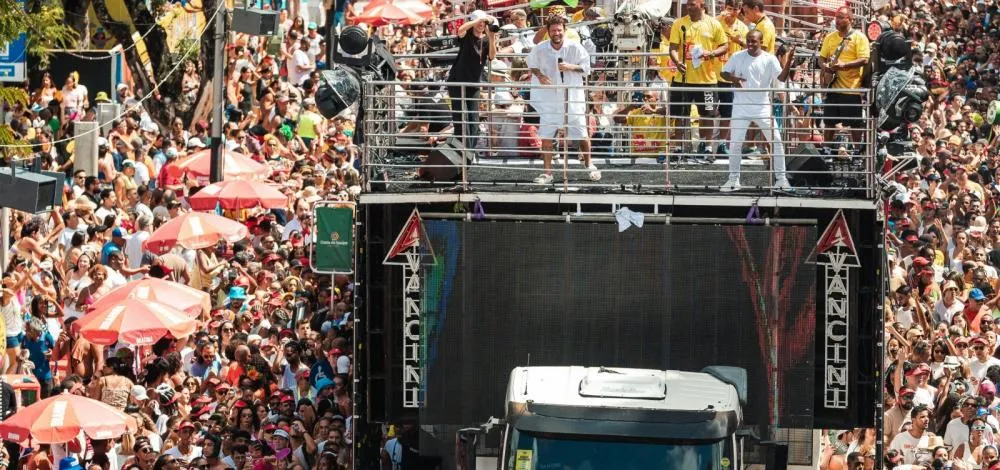 Ivete, Claudinha, Saulo, Bell e BaianaSystem: confira programação do último dia de Carnaval