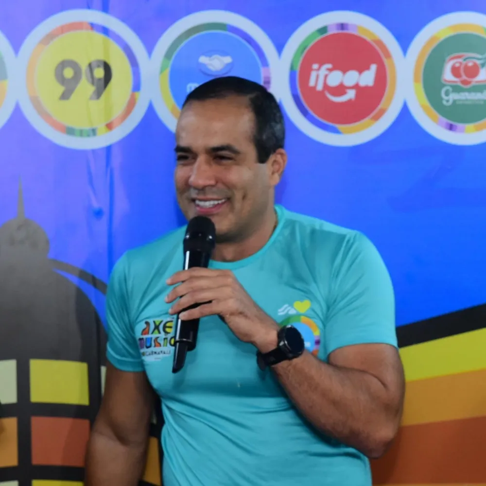 Carnaval de Salvador deve chegar a 12 milhões de foliões, diz Bruno Reis