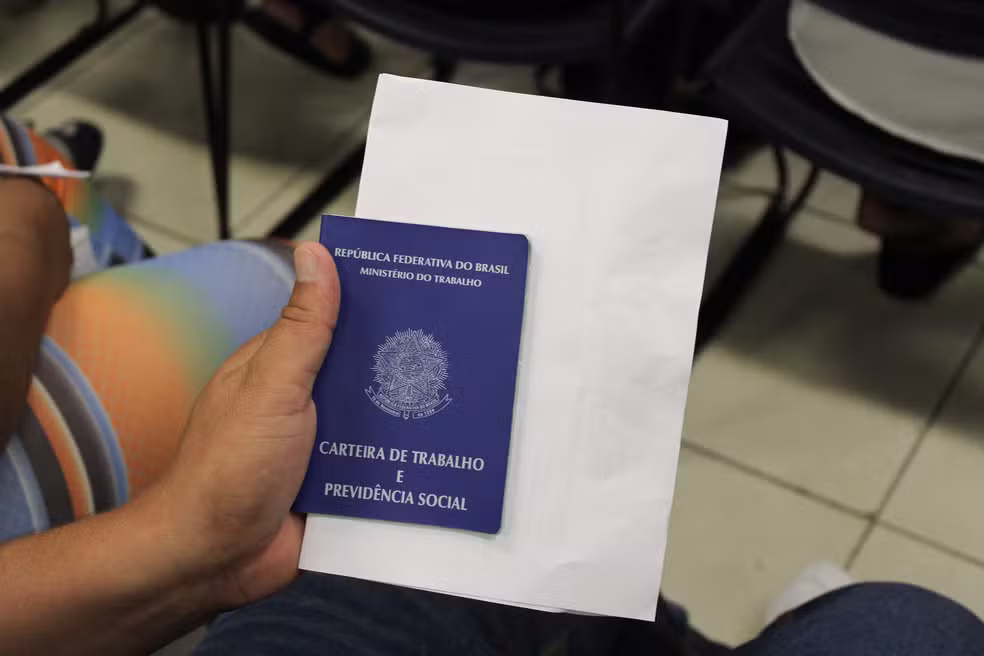 SineBahia divulga novas vagas de emprego para segunda (10) em Dias d'Ávila e Camaçari