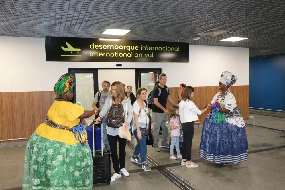 Bahia lidera a chegada de turistas internacionais e supera todos os estados do Nordeste juntos