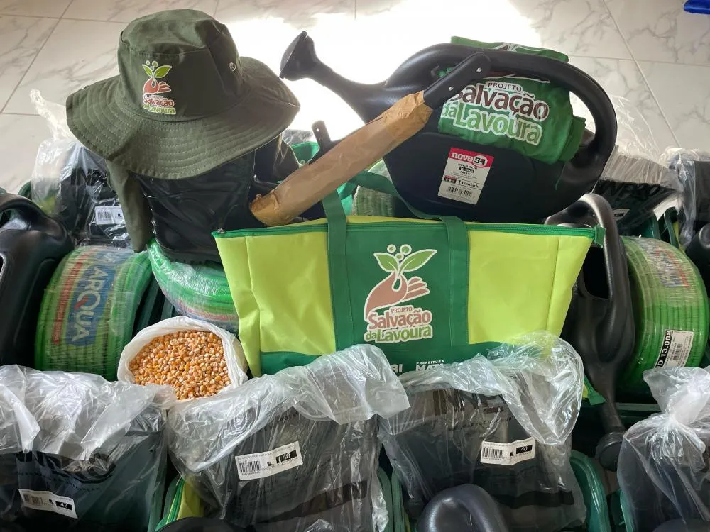 Prefeitura inicia entrega dos Kits Salvação da Lavoura para agricultores do Litoral