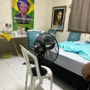 Médico condenado por estuprar paciente é preso após tentar se esconder em casa de luxo 